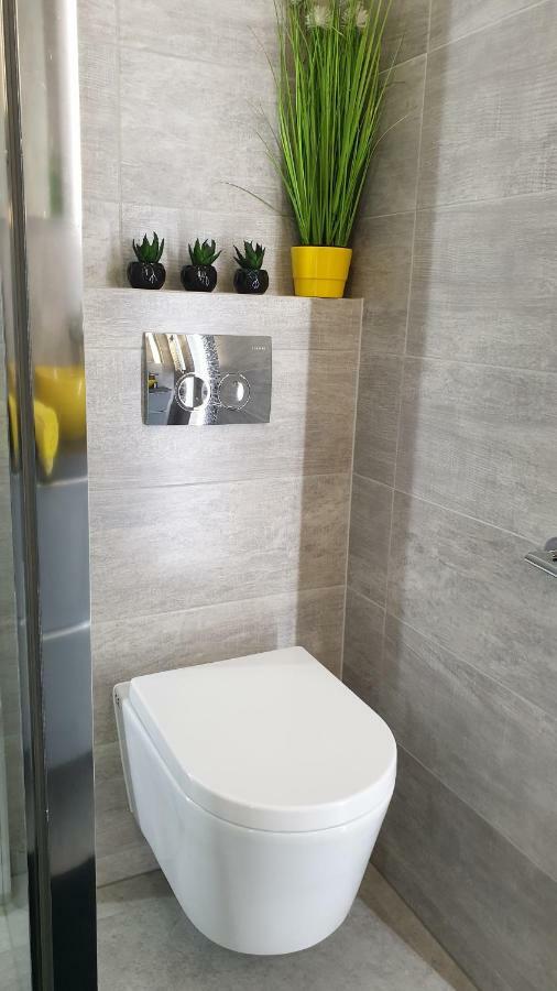 Apartament Elegance Yellow Rewal Kültér fotó