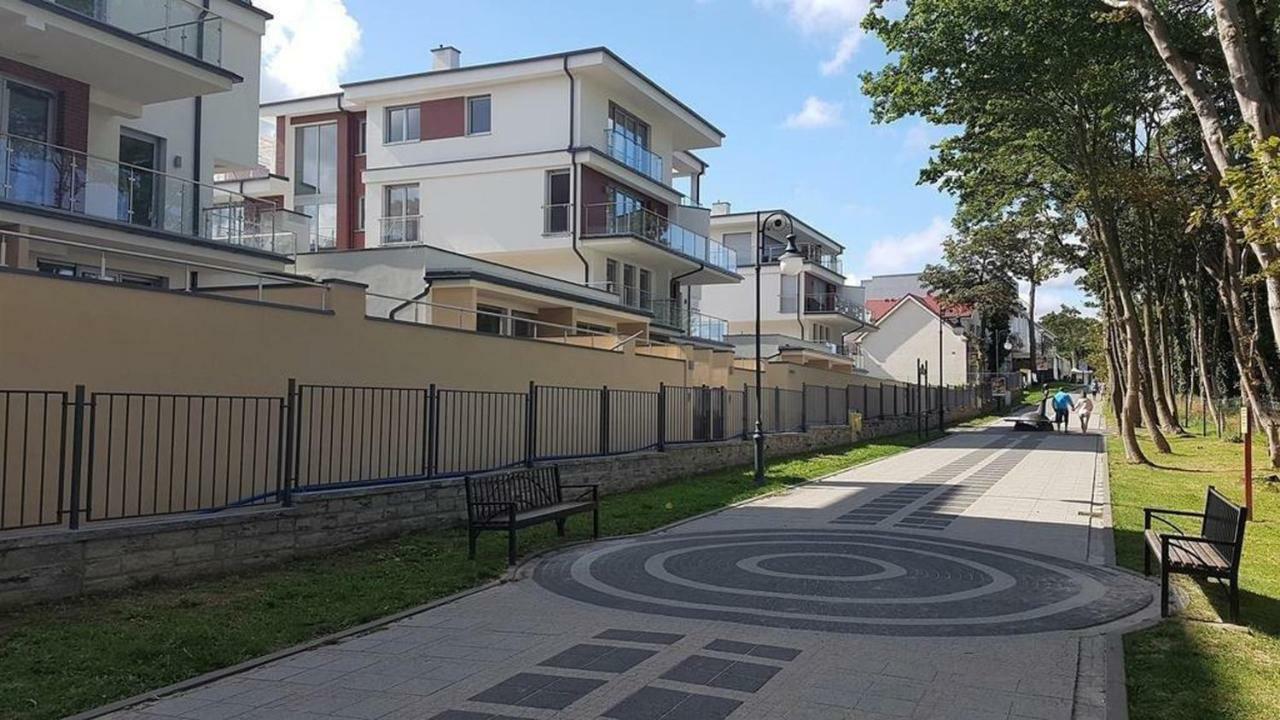 Apartament Elegance Yellow Rewal Kültér fotó